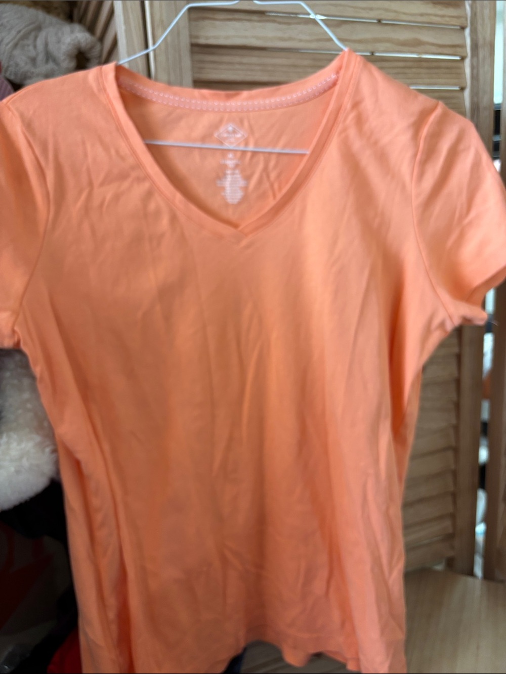 St. John's Bay Peach Orange V-Neck Short Sleeve Tee XL